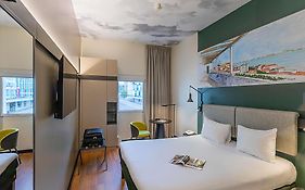 Hotel Ibis Lisboa Parque das Nações